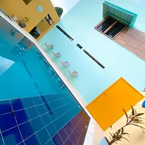 https://pousada-e-hostel-461.hotels-in-recife.com